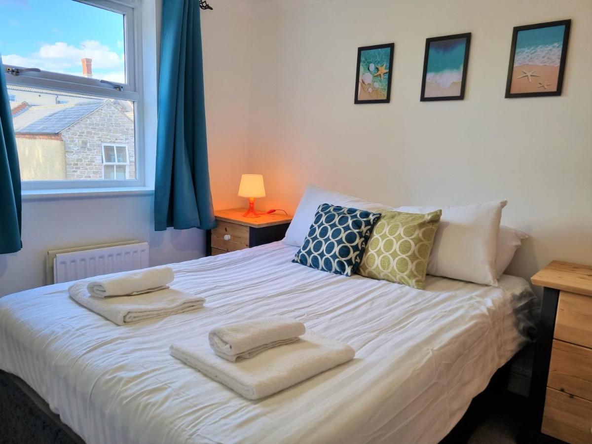 Godwin Court Apartments Swindon Luaran gambar